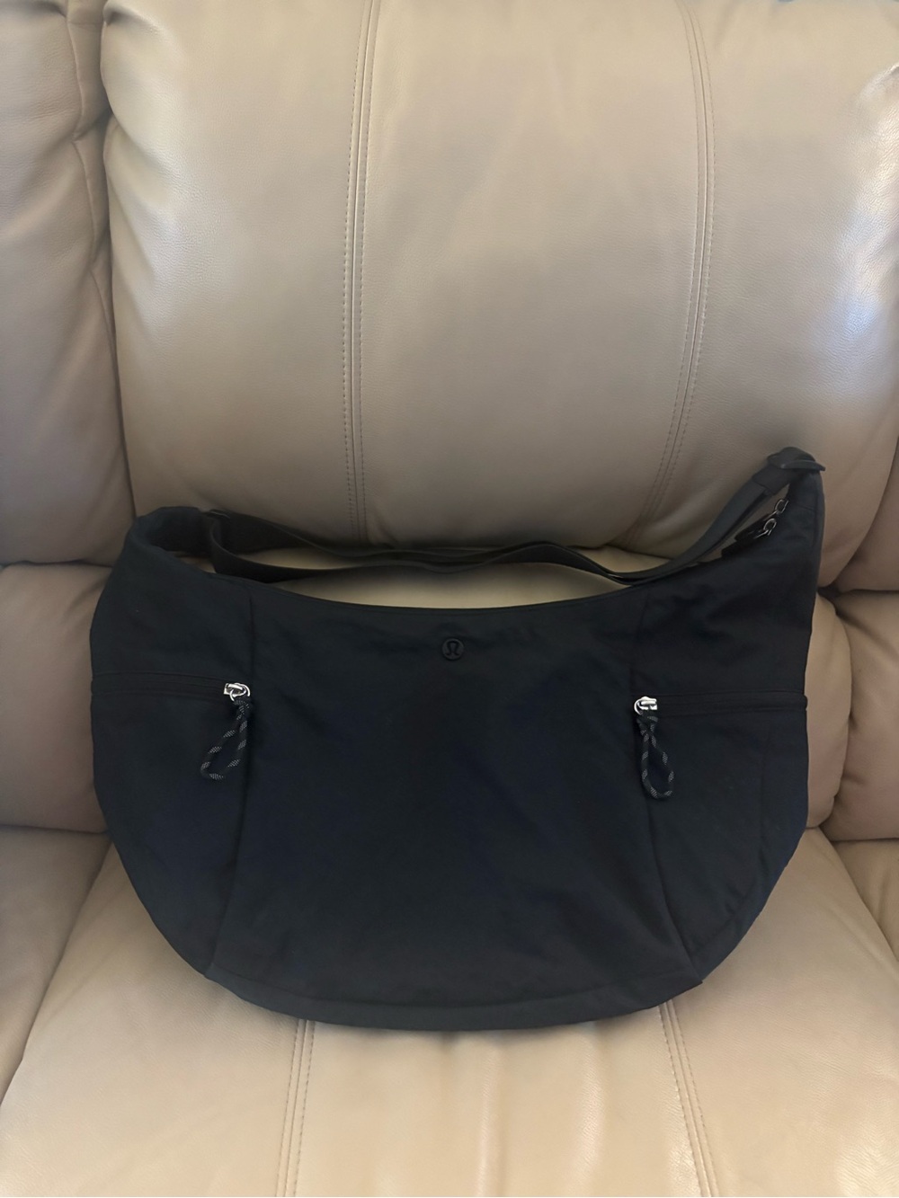 lululemon All Night Festival Bag 10L Crescent Hobo Crossbody Sling Bag Black